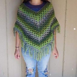 Hand knitted 'Gavan' poncho